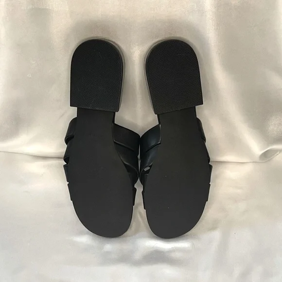 NEW Steven Madden Black Kessy Sandals - Picture 4 of 4